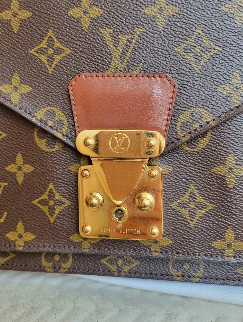 BEAUTIFUL💕 Louis Vuitton Crossbody Shoulder Bag Monogram - Monceau 26